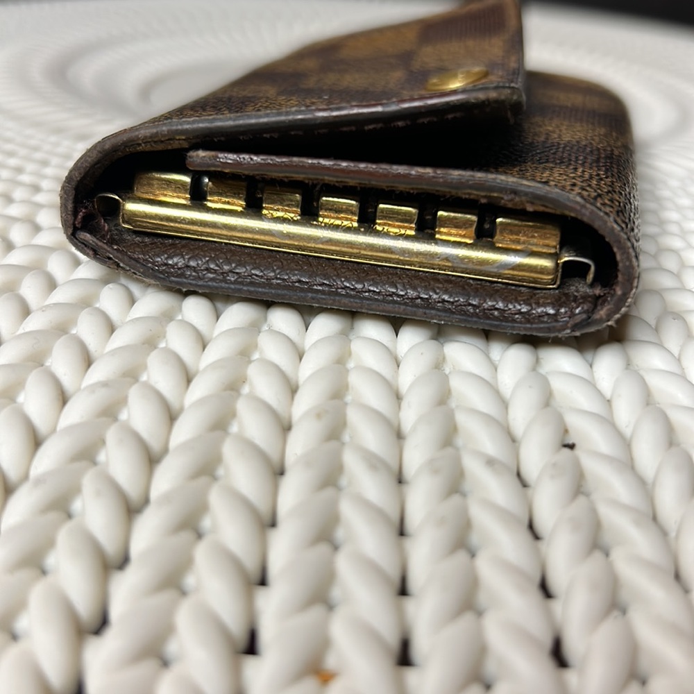 Louis Vuitton Damier Ebene Key Wallet - Picture 3 of 11